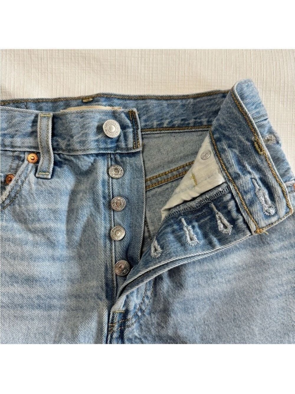 Levi's RIBCAGE SHOR, Blue Jean Shorts High-Waisted Frayed Hem, PREMIUM - Picture 7 of 12